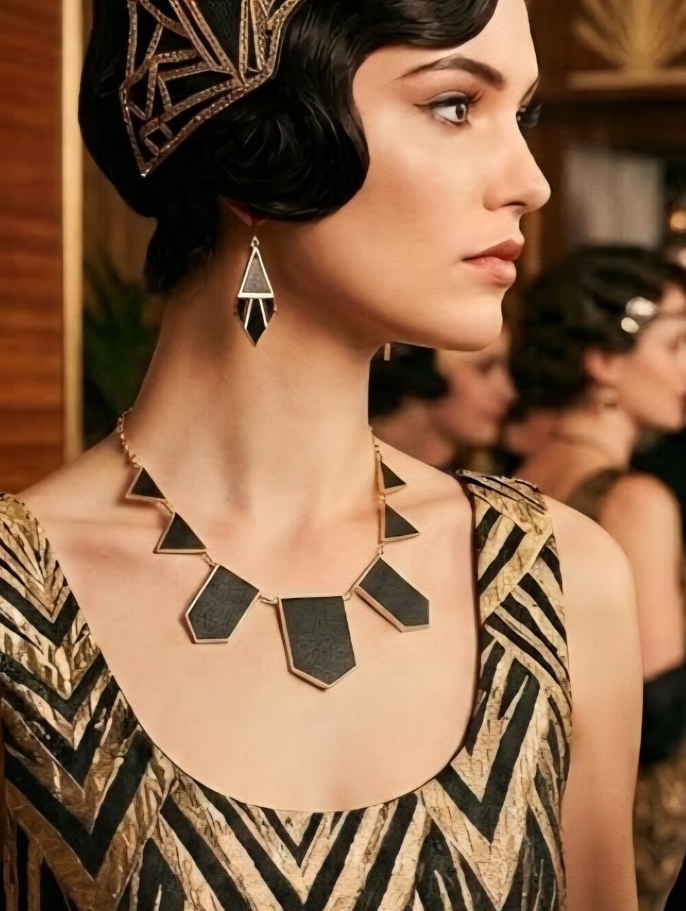 House of Harlow 1960 Gold and Black Geometric Statement Necklace